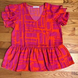 NWOT S/M ruffled sleeves top